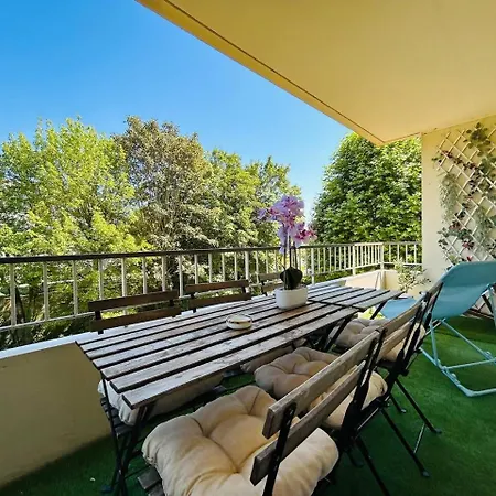 Casa Flora Angers
